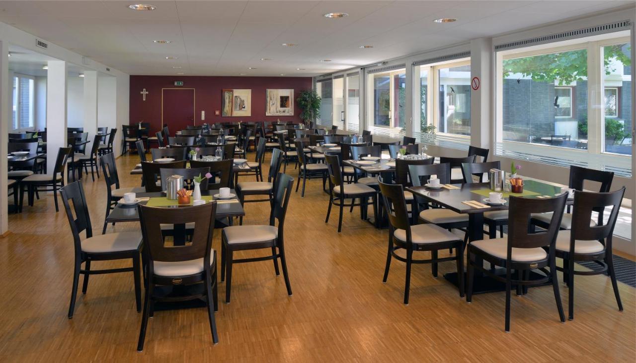 Nell-Breuning-Hotel Herzogenrath Extérieur photo