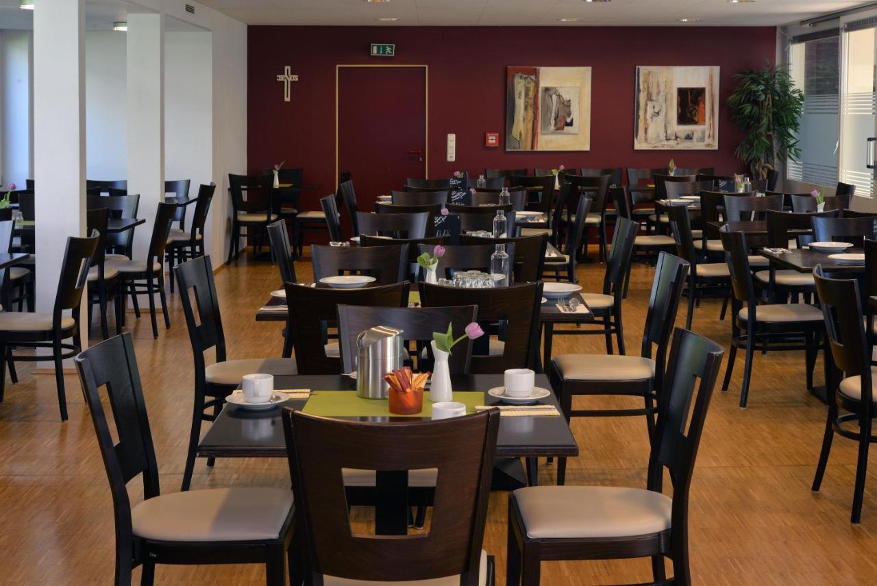 Nell-Breuning-Hotel Herzogenrath Extérieur photo